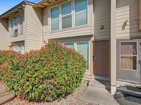 1800 Crater Lake Ave APT 29, Medford, OR 97504