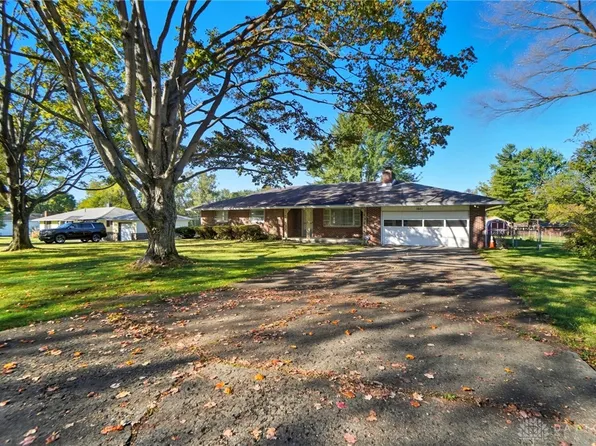 1601 Arrowwood Rd, Dayton, OH 45432