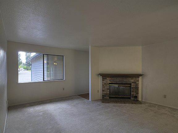 5th image of 16304 52nd Ave W APT 1