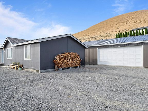 2nd image of 36055 E Red Mountain Rd
