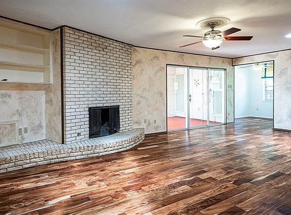 3rd image of 3465 Rockmartin Dr