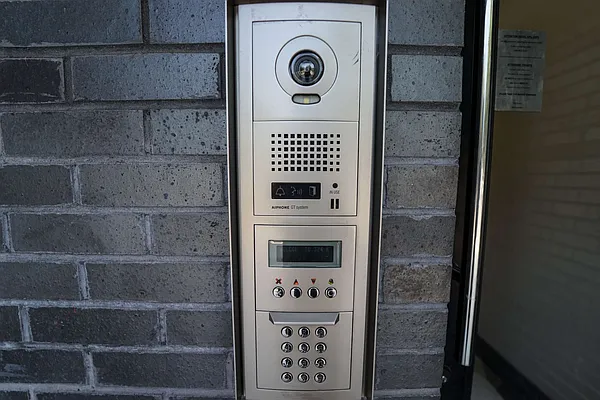 Rented by Manhattan Management LLC | media 79