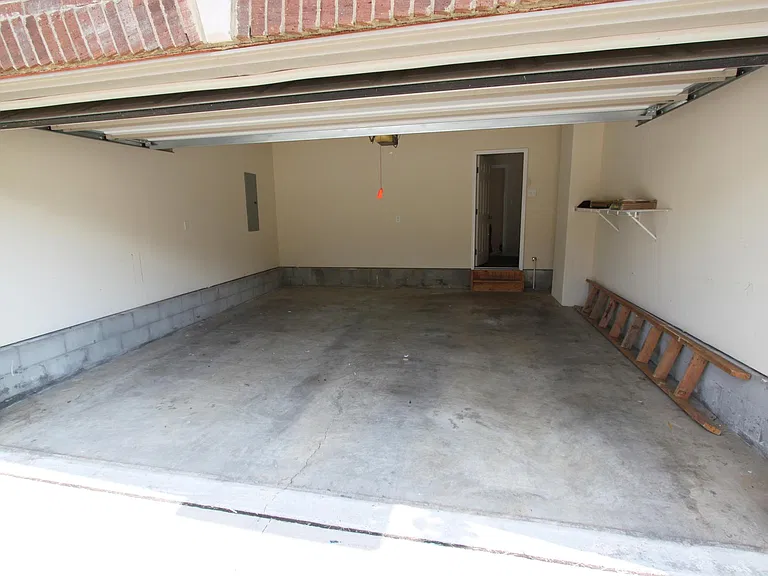 3861 Pinecrest Way — Photo 9