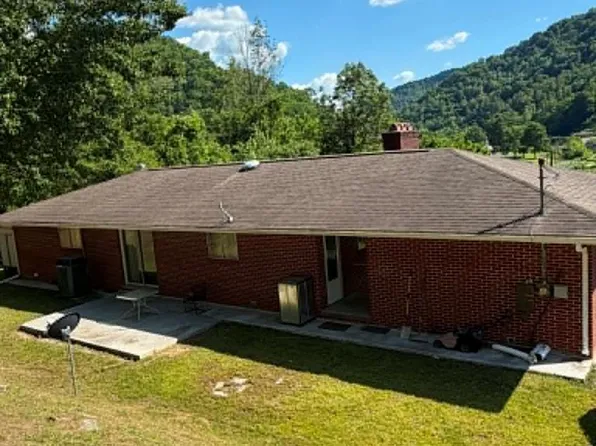 162 Johnson Rd, Mc Dowell, KY 41647