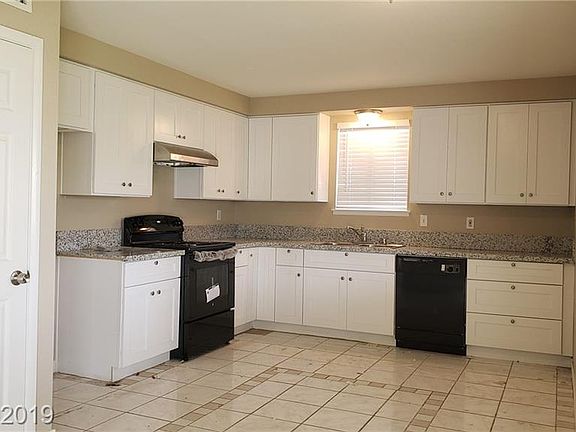 3rd image of 5401 Holmby Ave