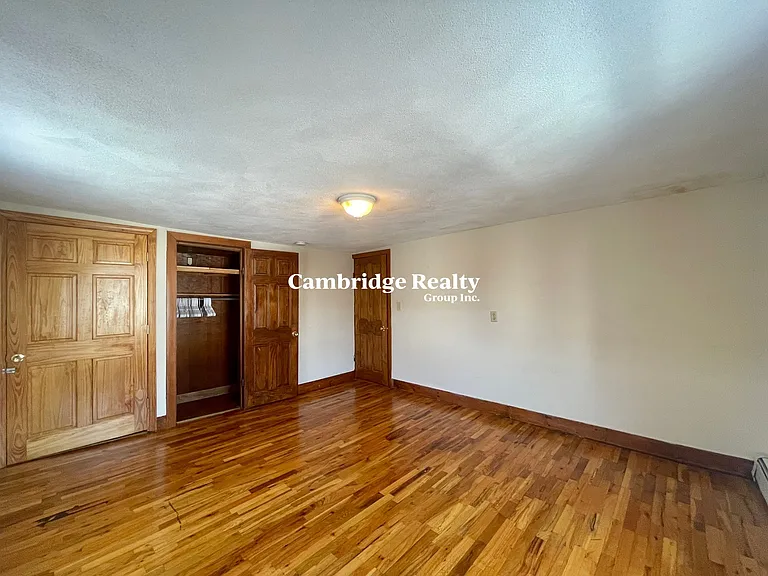 585 Somerville Ave #T-1 — Photo 10