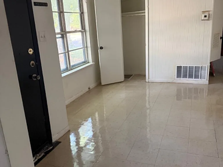607 Curry Ave — Photo 10