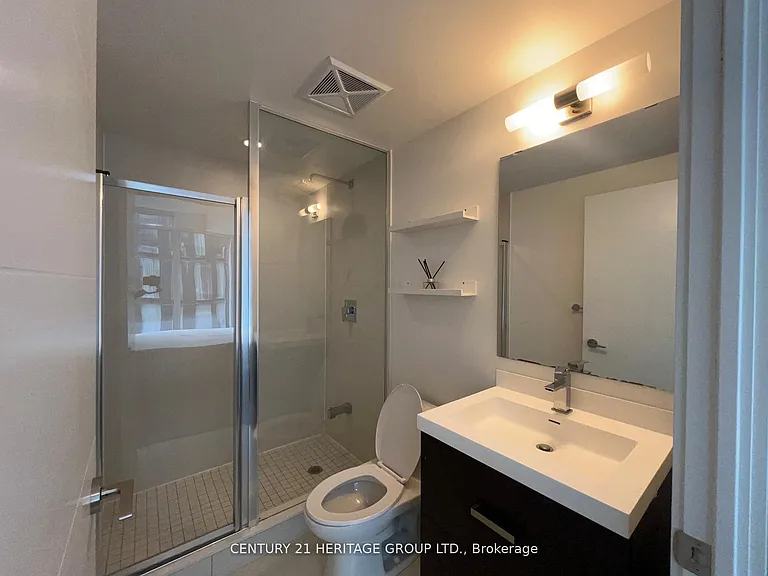 50 Wellesley St E #1202 — Photo 11