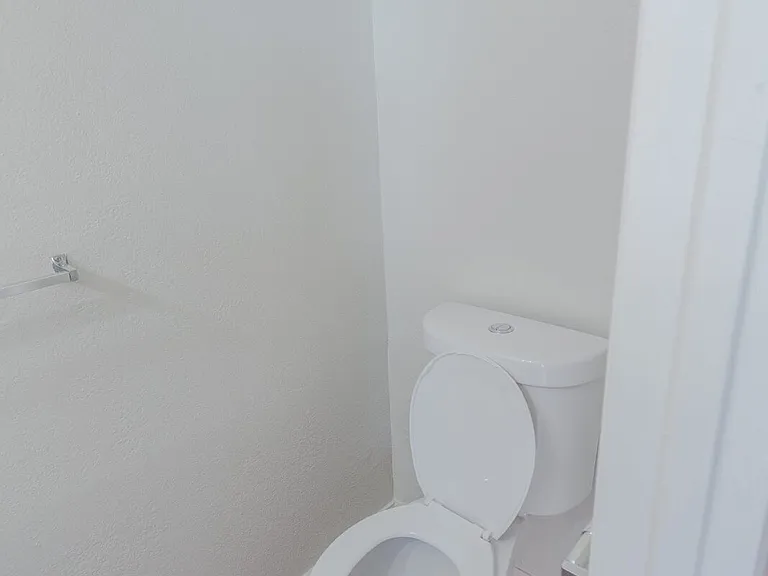 611 Sinclair Dr — Photo 11