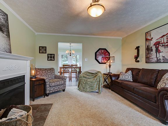 5th image of 409 Hawick Ln