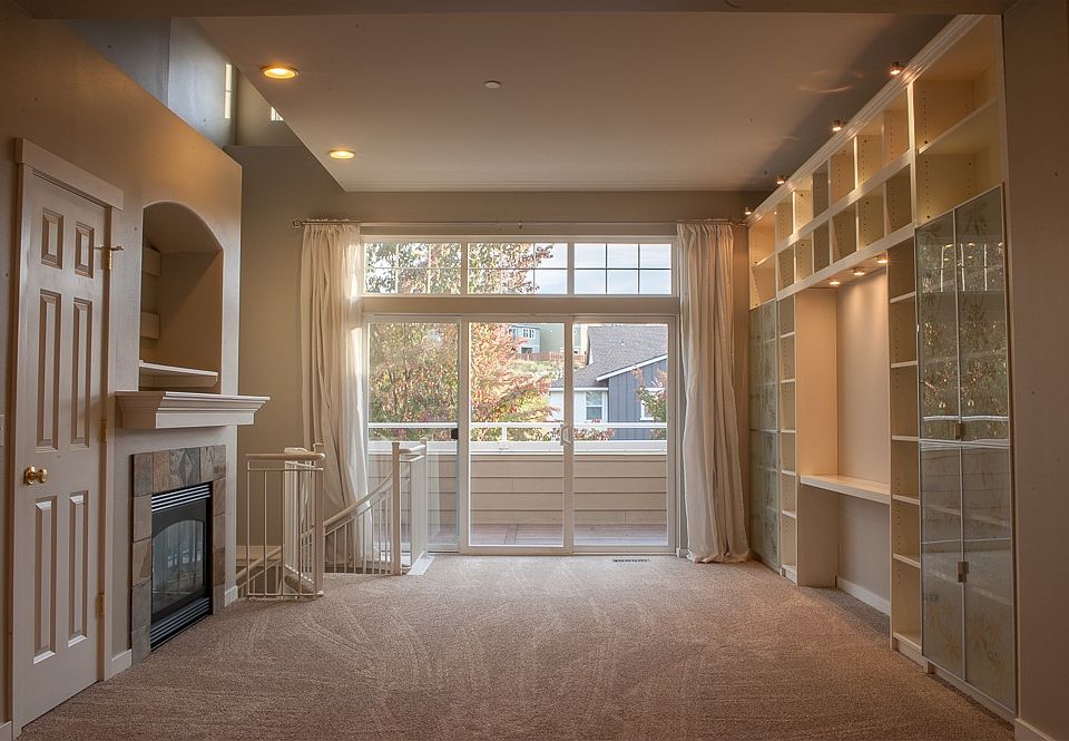 1st image of 1455 Huckleberry Cir