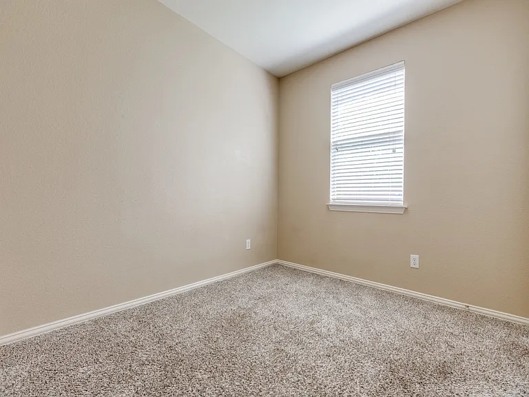 3808 Oakhurst Ln — Photo 18