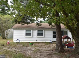 41 Kohomo Ave, Sicklerville, NJ 08081