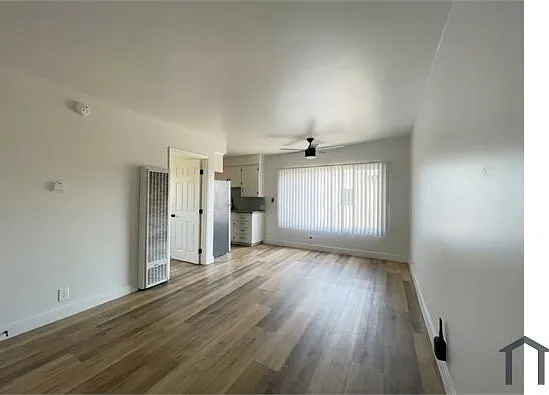 3206 W 60th St #4 — Photo 6