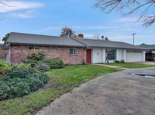 1415 S Fairway St, Visalia, CA 93277