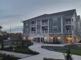 2435 Lamington Rd #225, Bedminster, NJ 07921