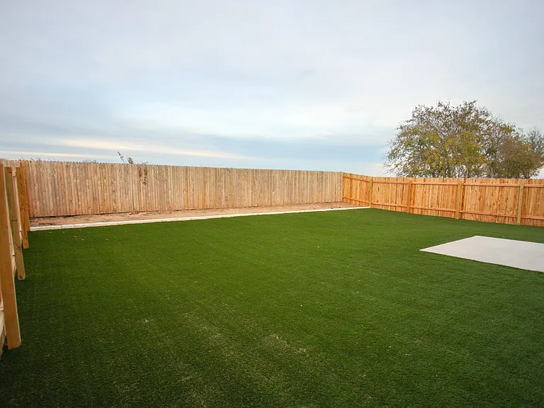 6416 Routenburn St — Photo 22