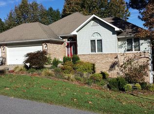 16 Kelaen Dr, Bella Vista, AR 72715