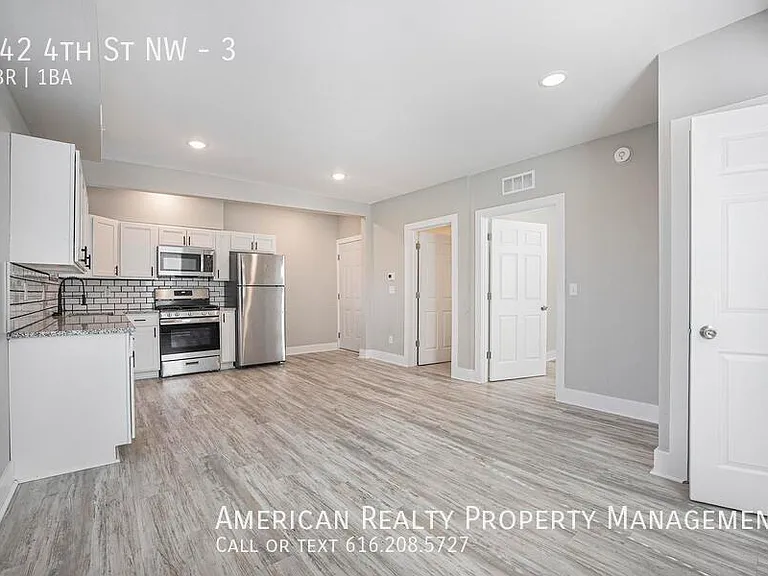 442 4th St NW #3 — Photo 6