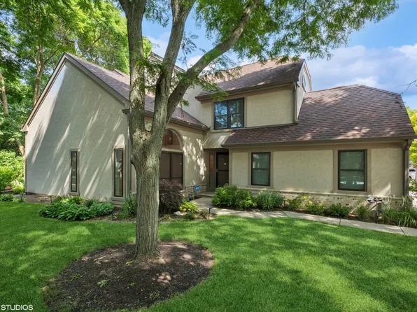 100 N Summit Dr, Schaumburg, IL 60194