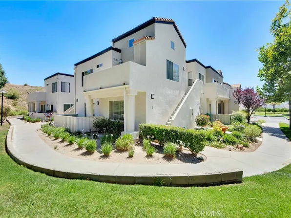 21203 Trumpet Dr Unit 102, Santa Clarita, CA 91321