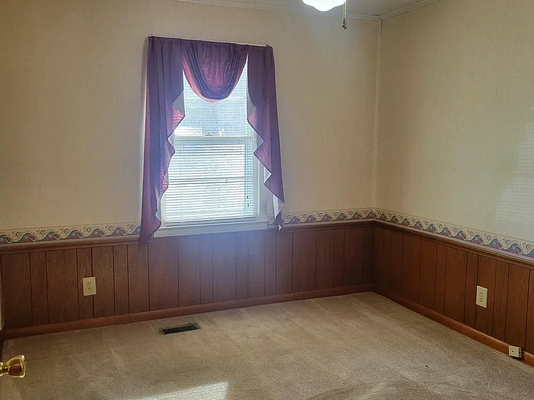 735 W Philadelphia Ave — Photo 22
