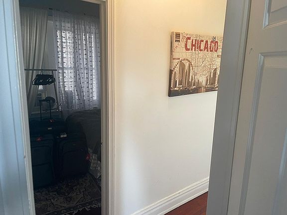 5th image of 3-4615 N Clark St #3