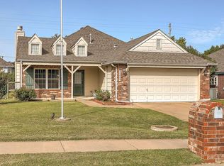 5204 S Redbud Pl W, Sand Springs, OK 74063
