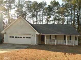 8411 Glenwoods Dr, Riverdale, GA