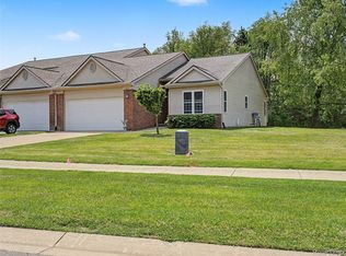 2263 Crystal Crossing Dr, Howell, MI 48843