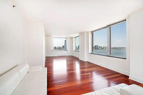 Sold by Compass | media 1