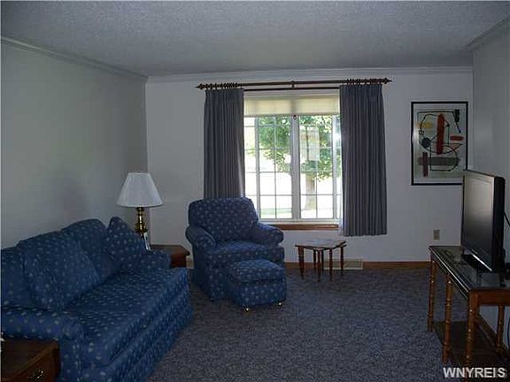 5th image of 1789 Como Park Blvd APT A