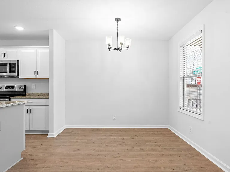 700 Crossland Ave — Photo 6