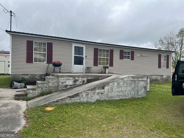 1357 Edgewood Ave, Douglas, GA 31533