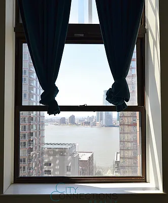 Rented by City Connections Realty | media 25