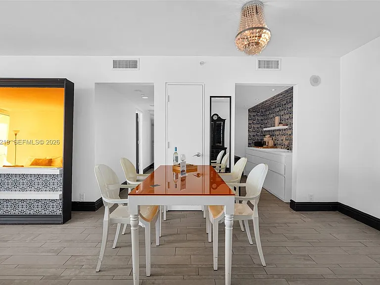 1100 West Ave #916 — Photo 13