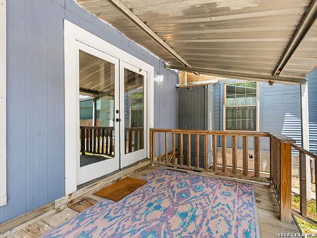2213 N Flores St — Photo 49
