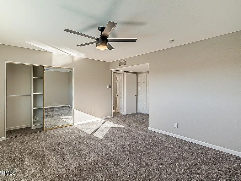 14008 N 52nd Ave — Photo 24