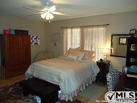 3rd image of 9503 Shining Elm Dr