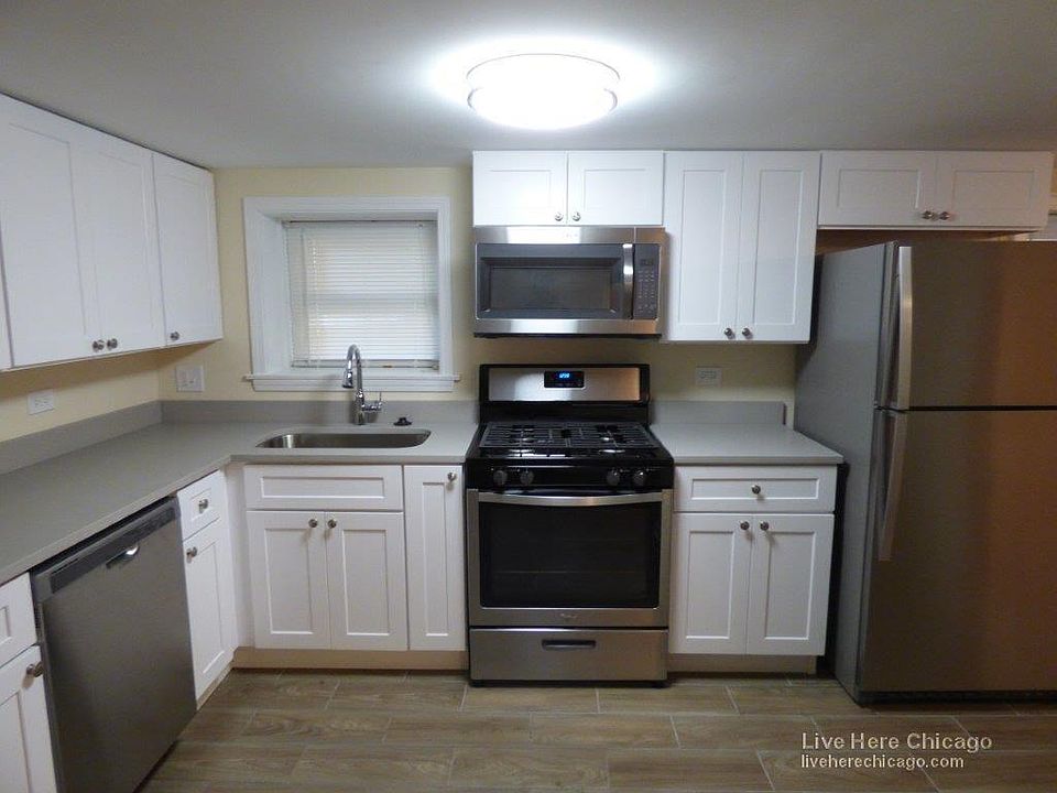 1st image of 5419 W Sunnyside Ave #1