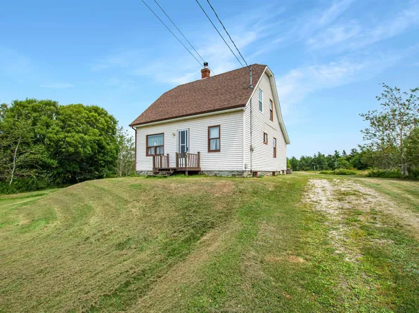 4704 Highway 1, Salmon River, NS B5A 5B2