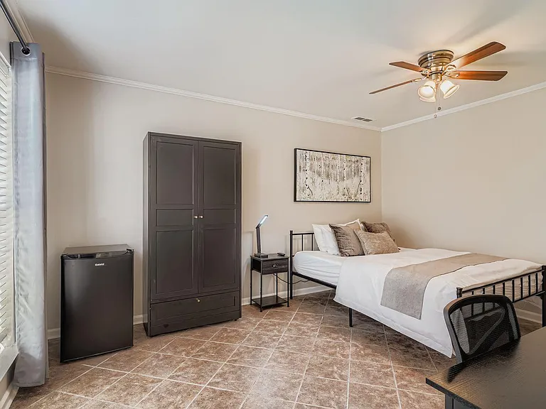 Osage Cir — Photo 1
