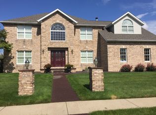 404 Silver Spring Dr, Springfield, IL 62702