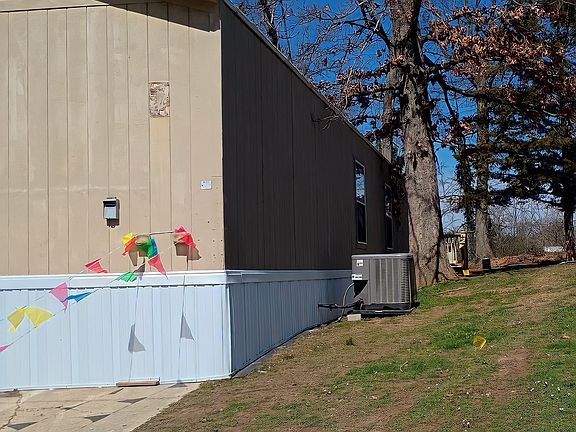 2nd image of 9 Deerwood Dr