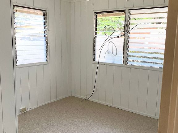 4th image of 3844 Salt Lake Blvd