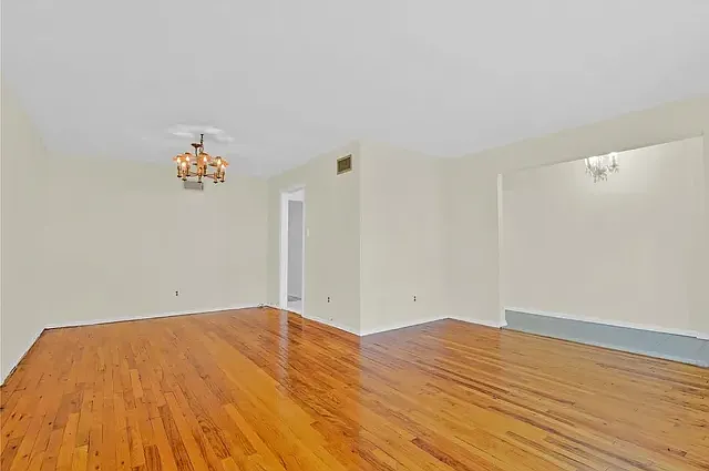 175-32 Devonshire Rd #1 — Photo 3