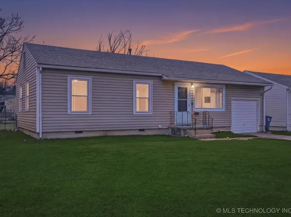 7854 E King St, Tulsa, OK 74115