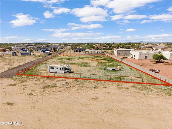 4th image of 201XX W Peakview Road #-