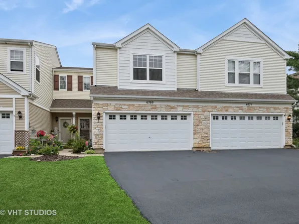 6769 Slate Dr, Carpentersville, IL 60110