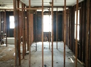 10206 Burlingame Ct, Howard Beach, NY 11414